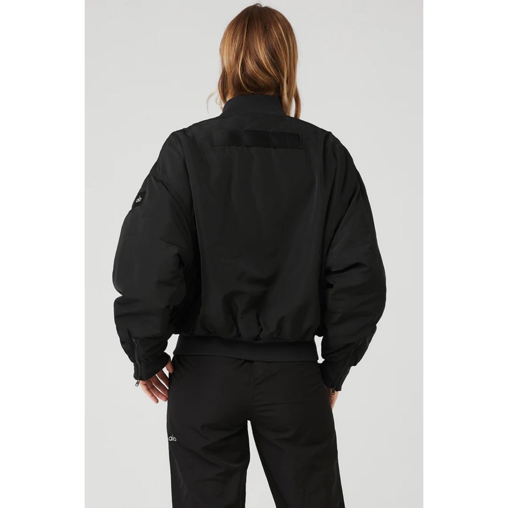 Alo Yoga Faux Fur Urbanite Bomber Jacket in Black/Ivory XS - Picture 16 of 16